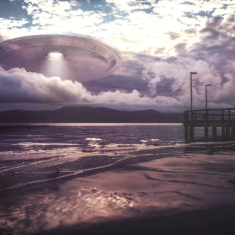 Delve into the fascinating story of the team of experts who discovered a giant UFO (OVNI) that had been dormant on the cay for over 4,000 years.